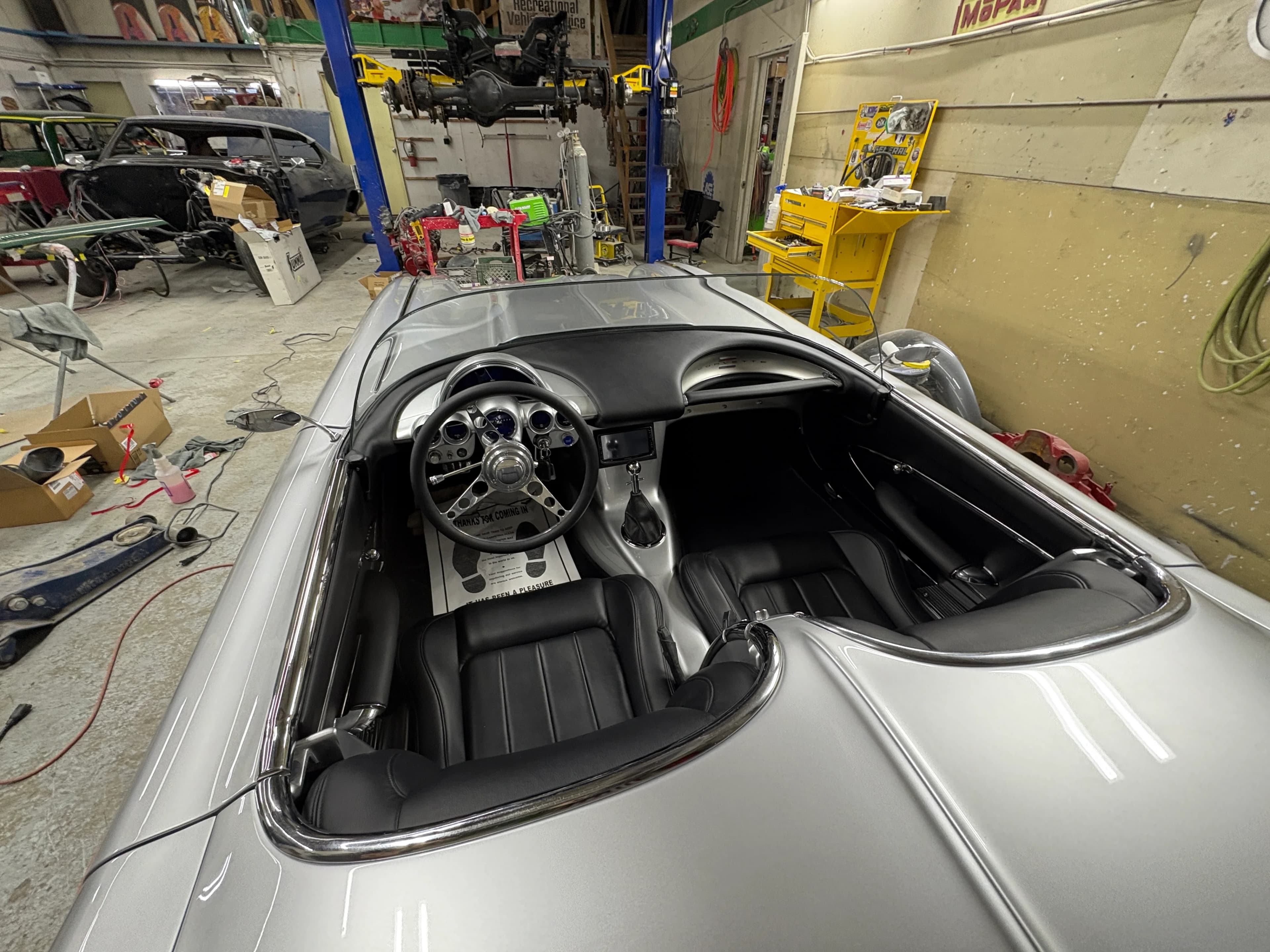 1961 Corvette image 19