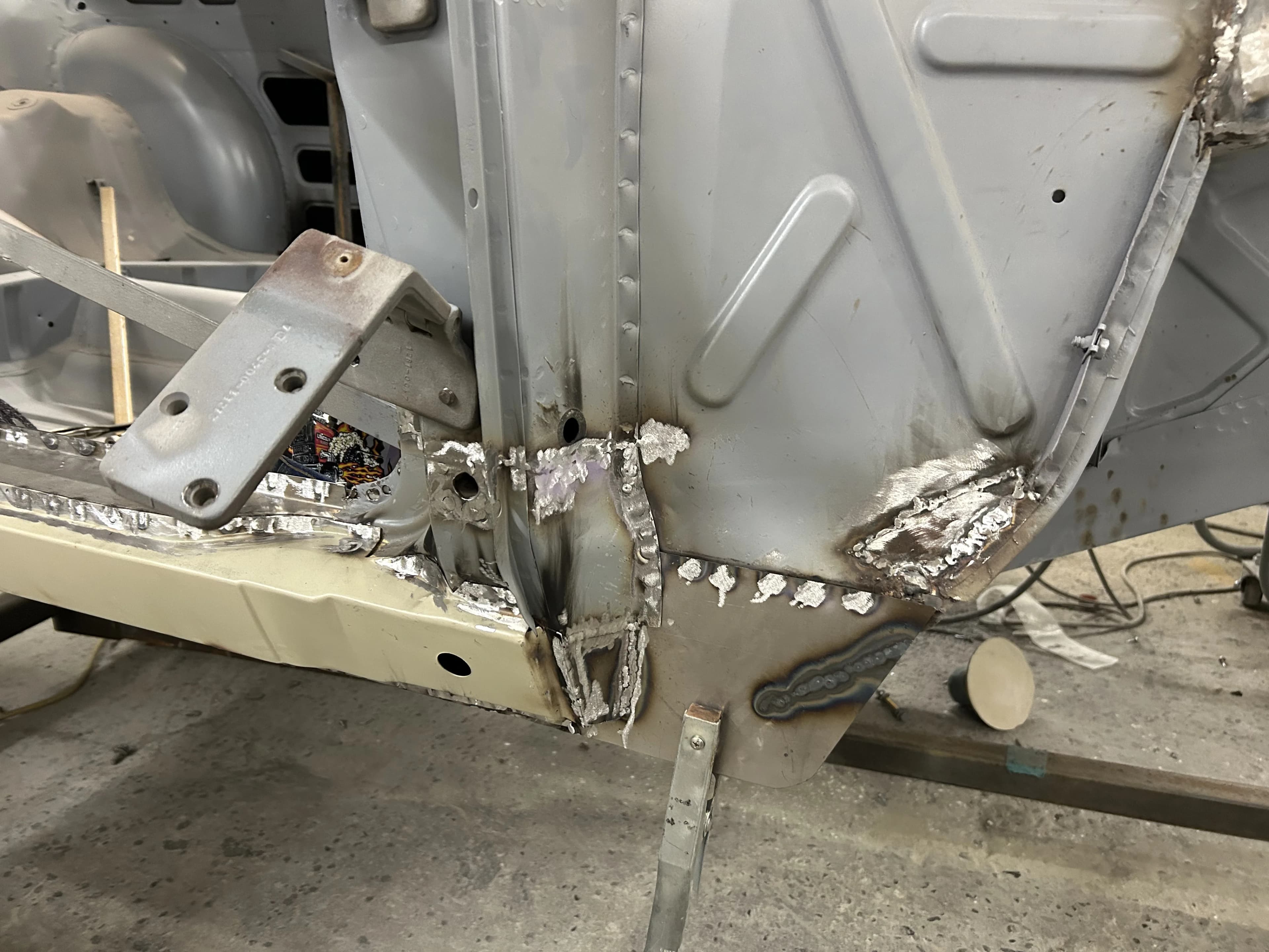 Volvo P1800 image 38